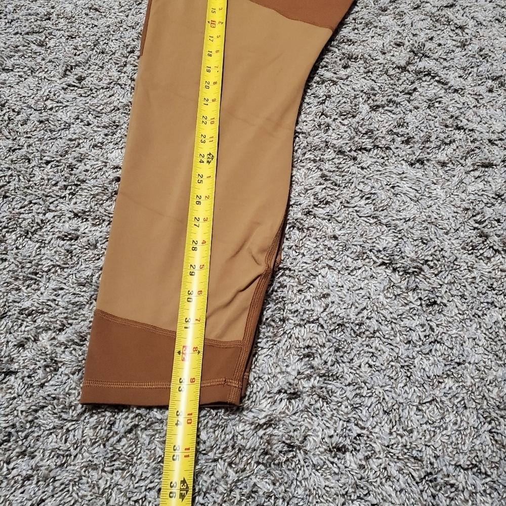 Lululemon leggings - Picture 9 of 10